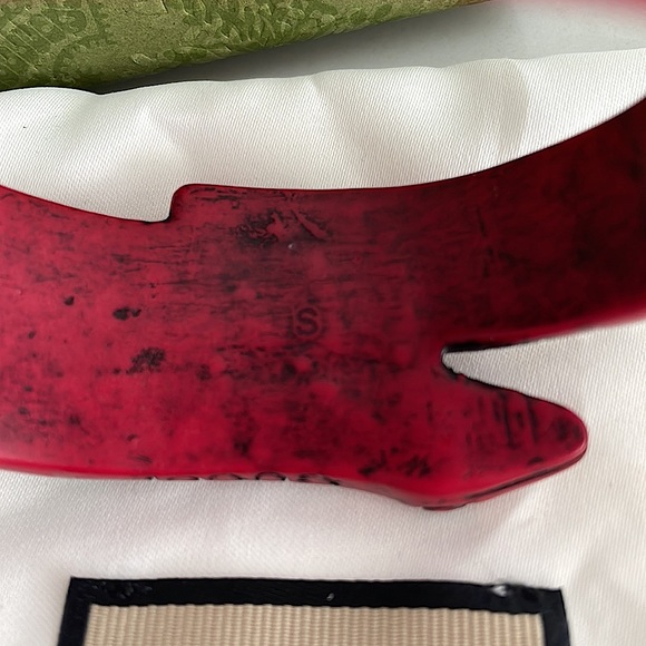 NEW w/box Gucci Resin & Crystal Snake Bangle Bracelet - Picture 7 of 7